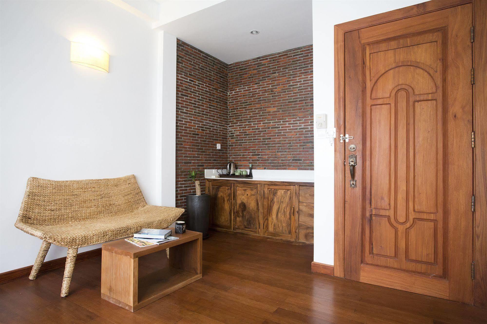 Casa Villa Independence Phnom Penh Dış mekan fotoğraf